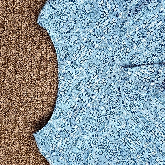 Top - Picture 7 of 14